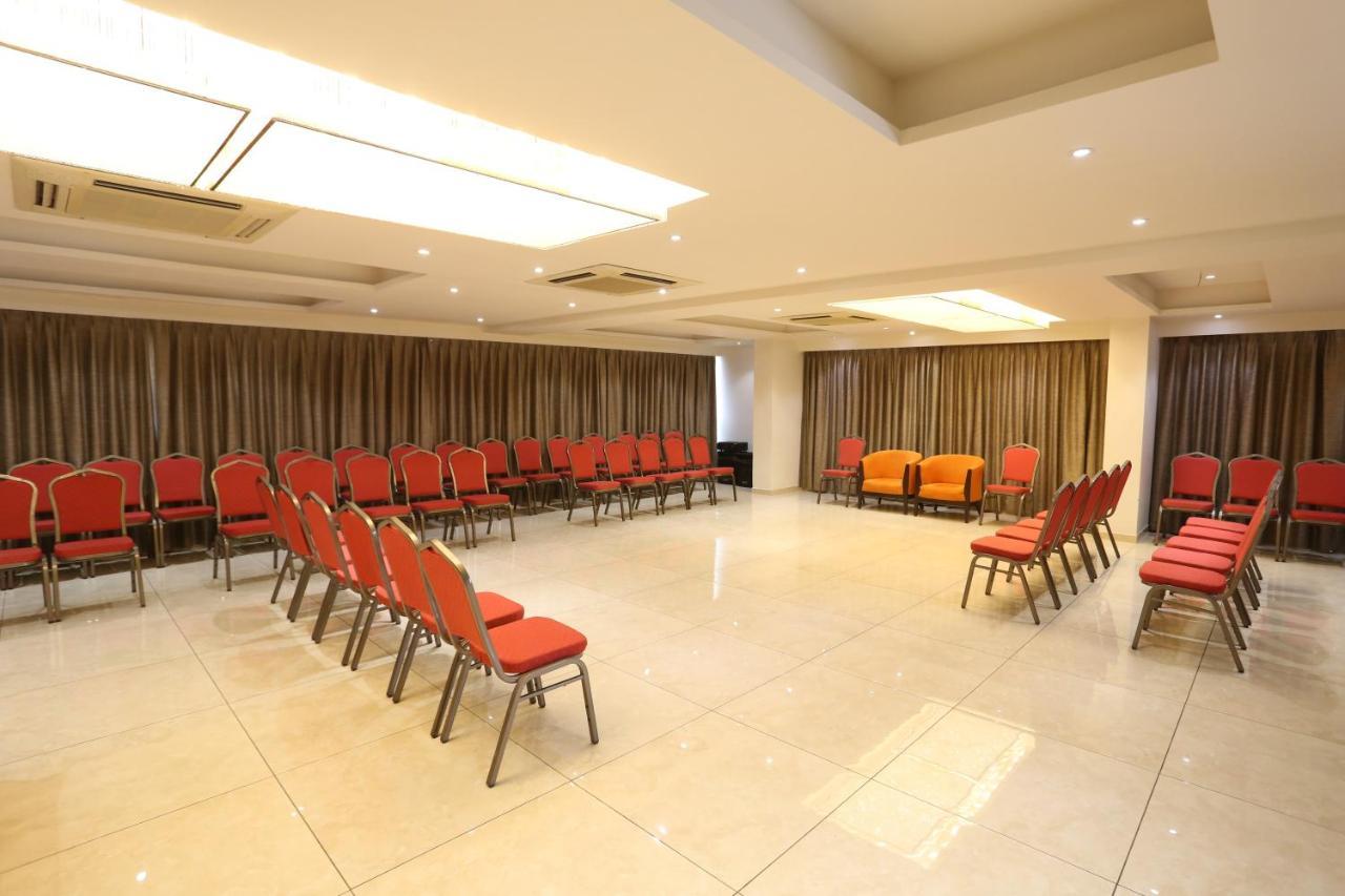 The Park Residency Hotel Ahmadábád Kültér fotó